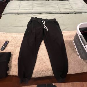 Figs Zamora regular length black joggers xxl
